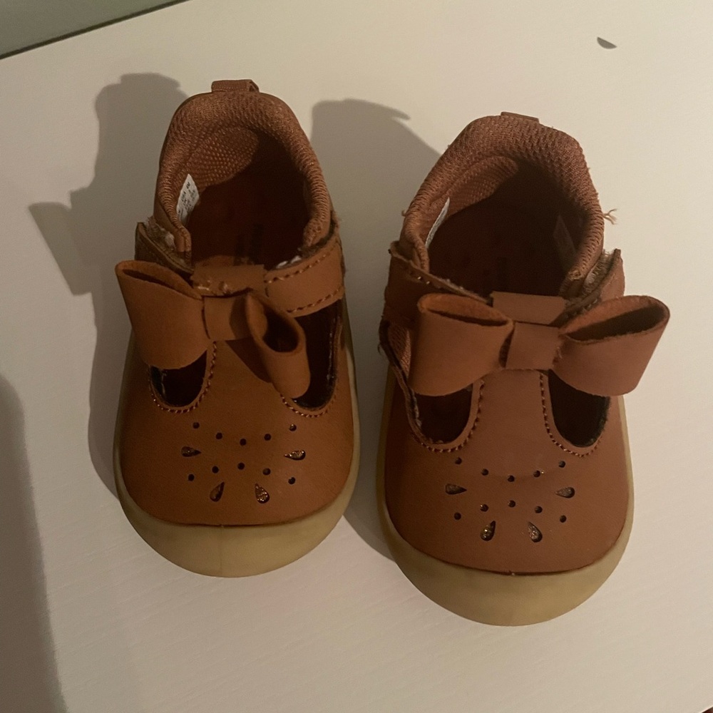 Stride rite toddler brown with Bow